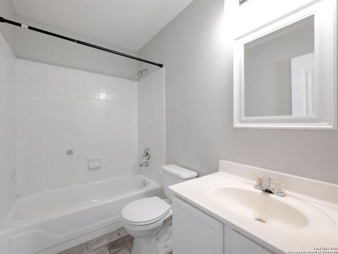 1214 Crossing Oaks San Antonio TX 78253
