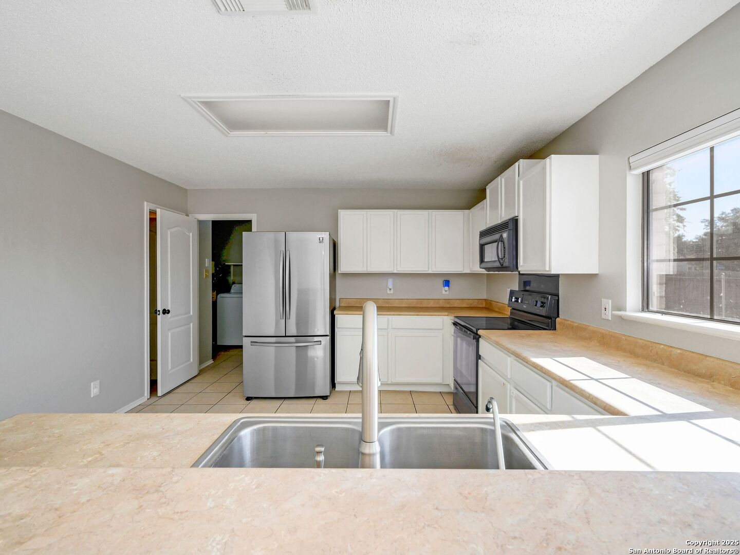 1214 Crossing Oaks San Antonio TX 78253