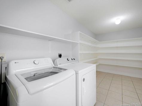 1214 Crossing Oaks San Antonio TX 78253