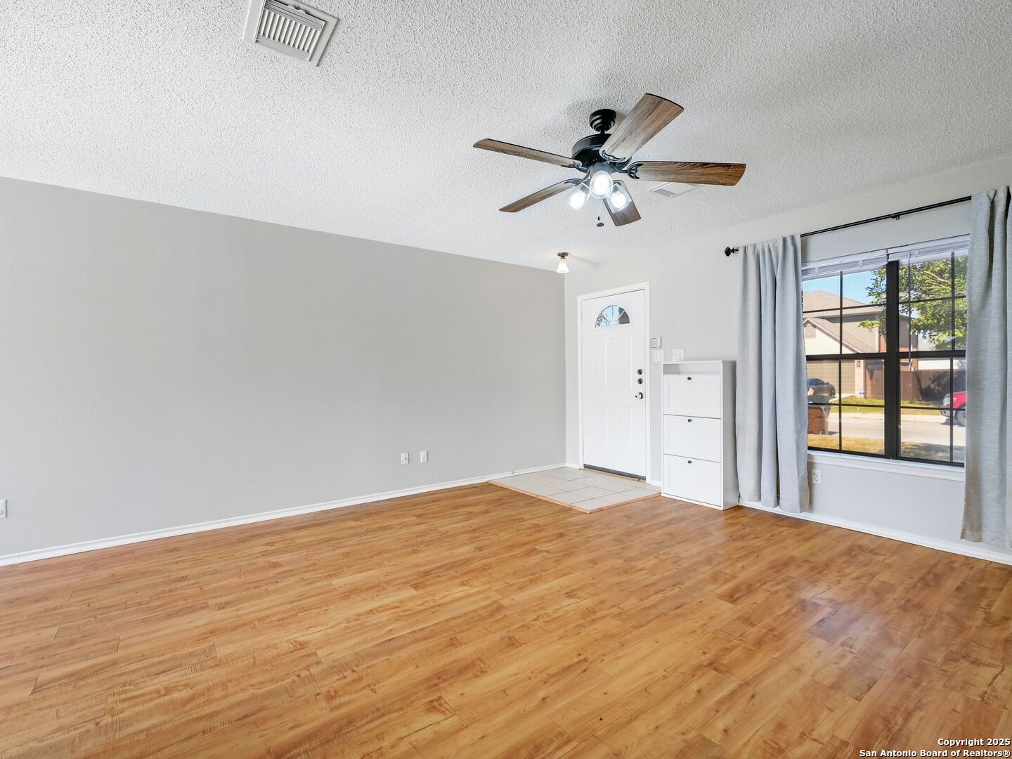 1214 Crossing Oaks San Antonio TX 78253