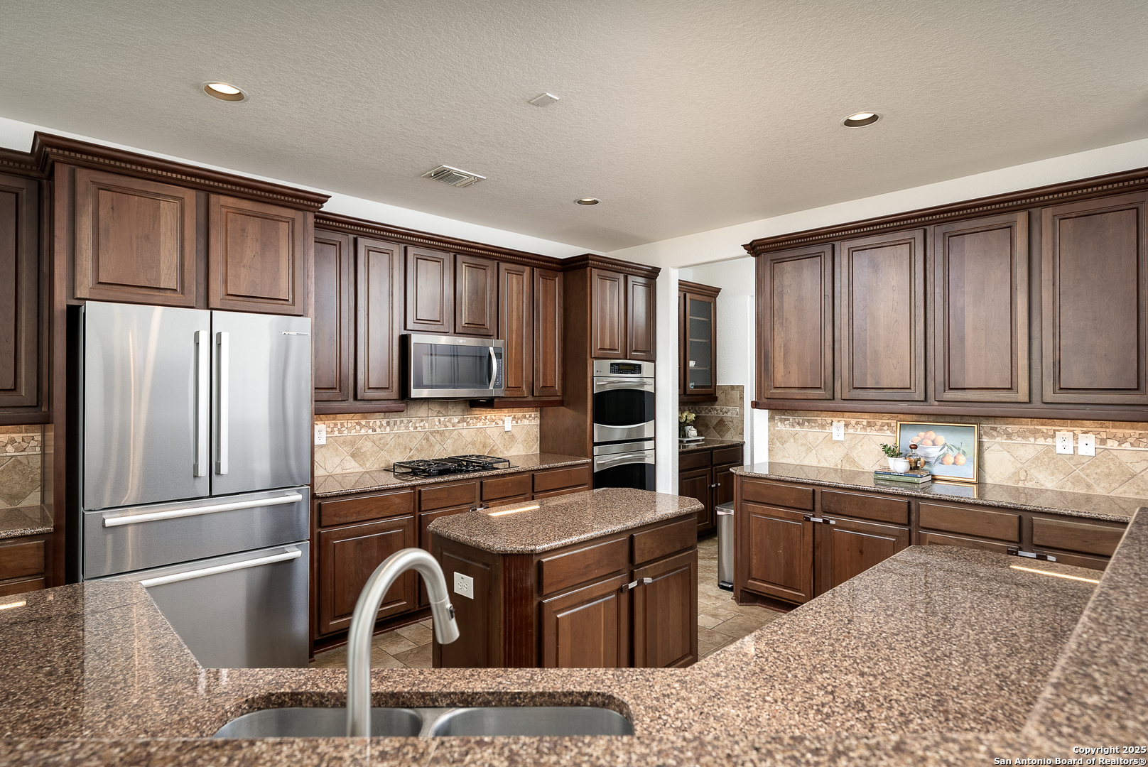 24806 Ellesmere San Antonio TX 78257