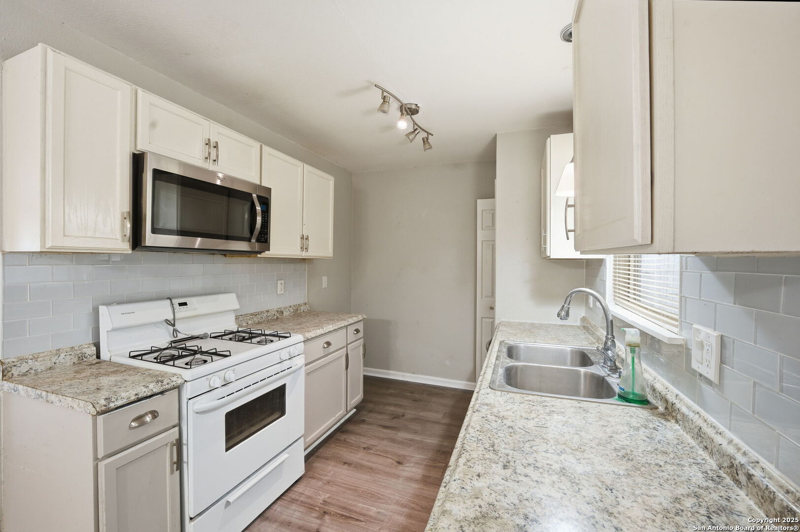 12907 Waynesboro San Antonio TX 78233