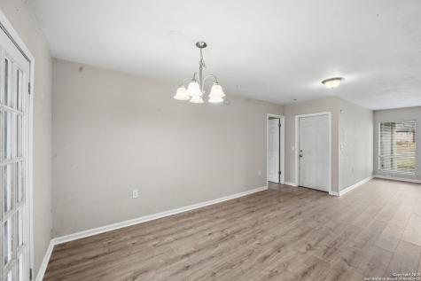12907 Waynesboro San Antonio TX 78233