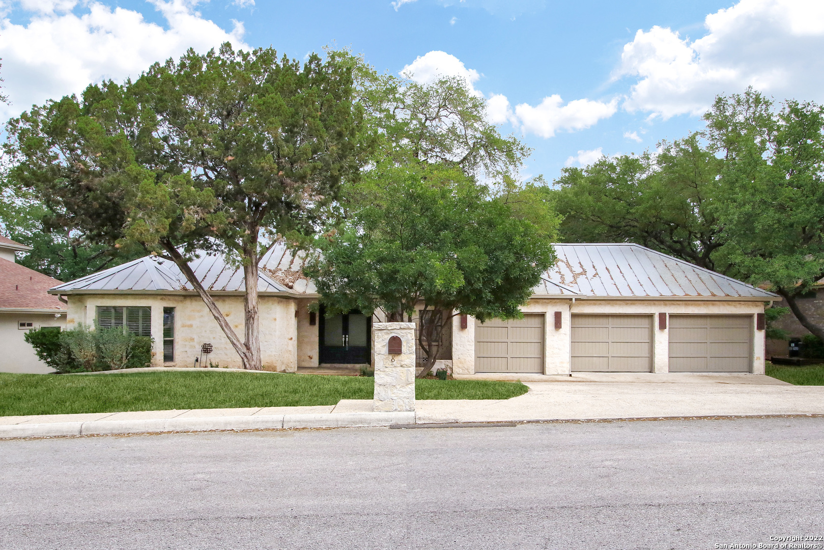 8 Benchwood Circle San Antonio TX 78248