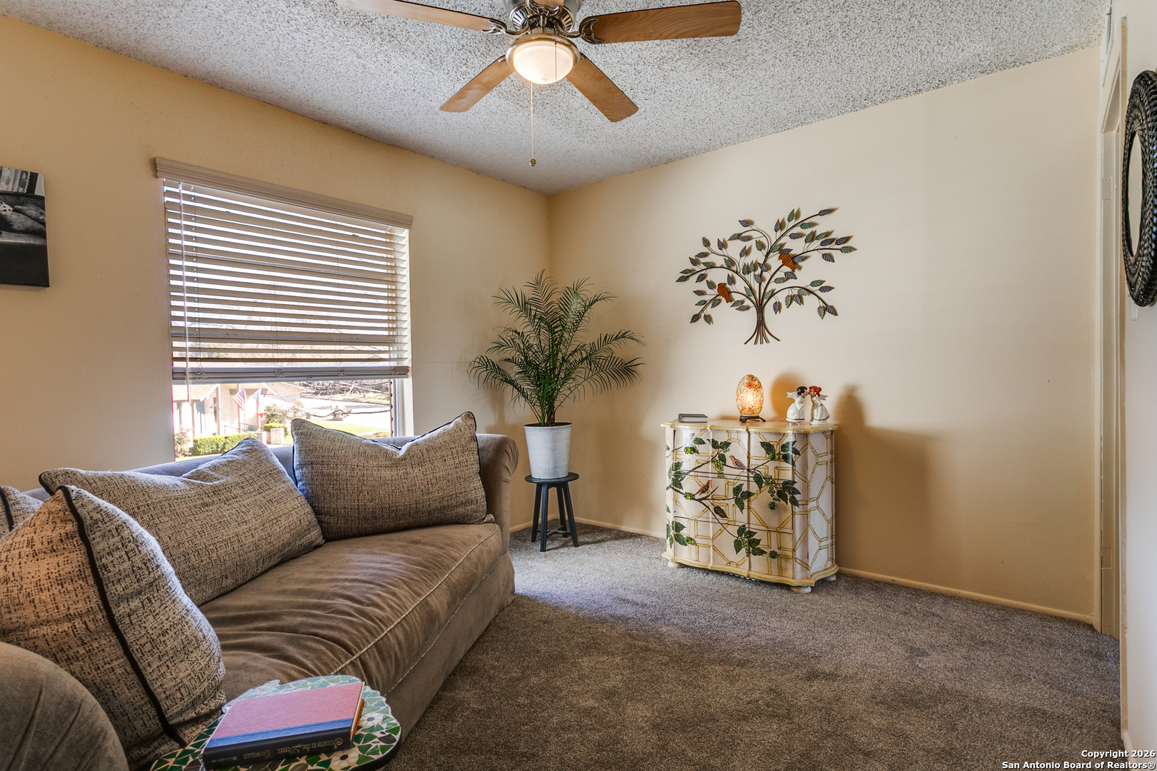 406 Amistad Boulevard Universal City TX 78148