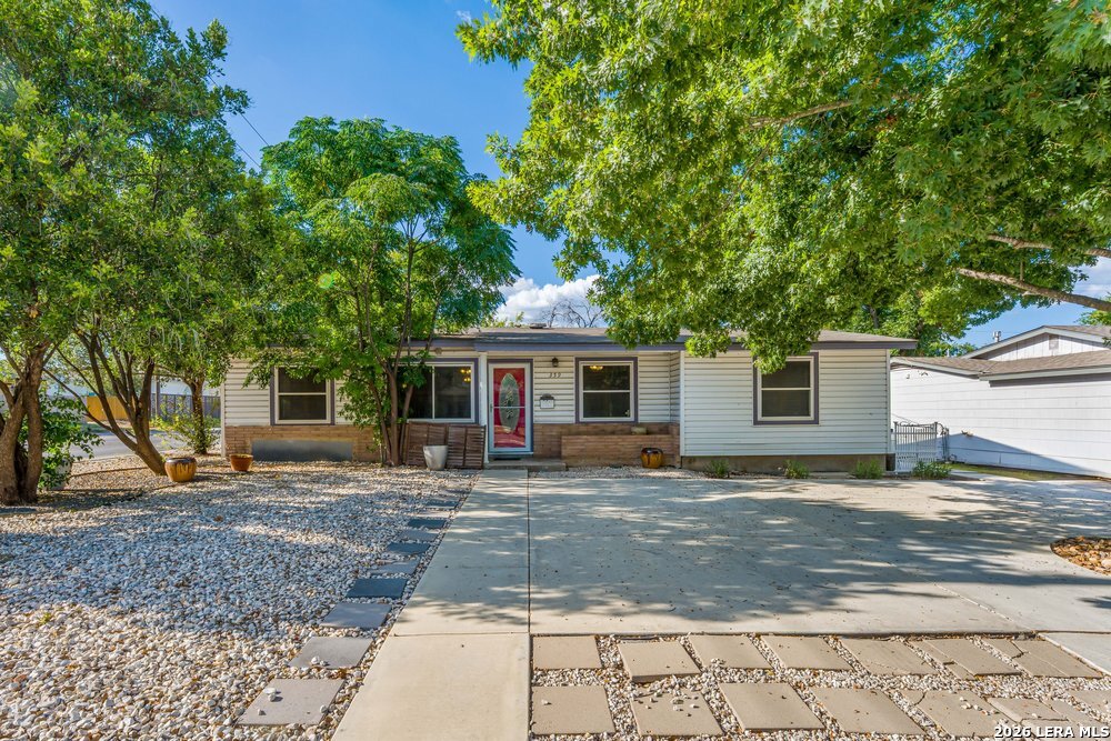 359 Pilgrim Drive San Antonio TX 78213