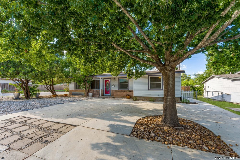 359 Pilgrim Drive San Antonio TX 78213