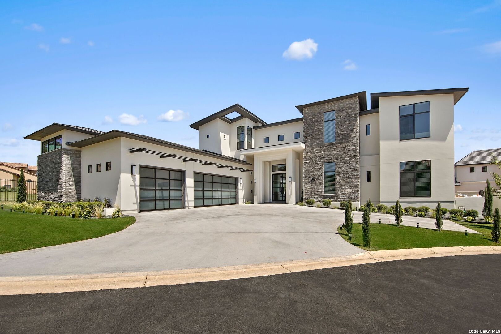 8 Kings Manor San Antonio TX 78257