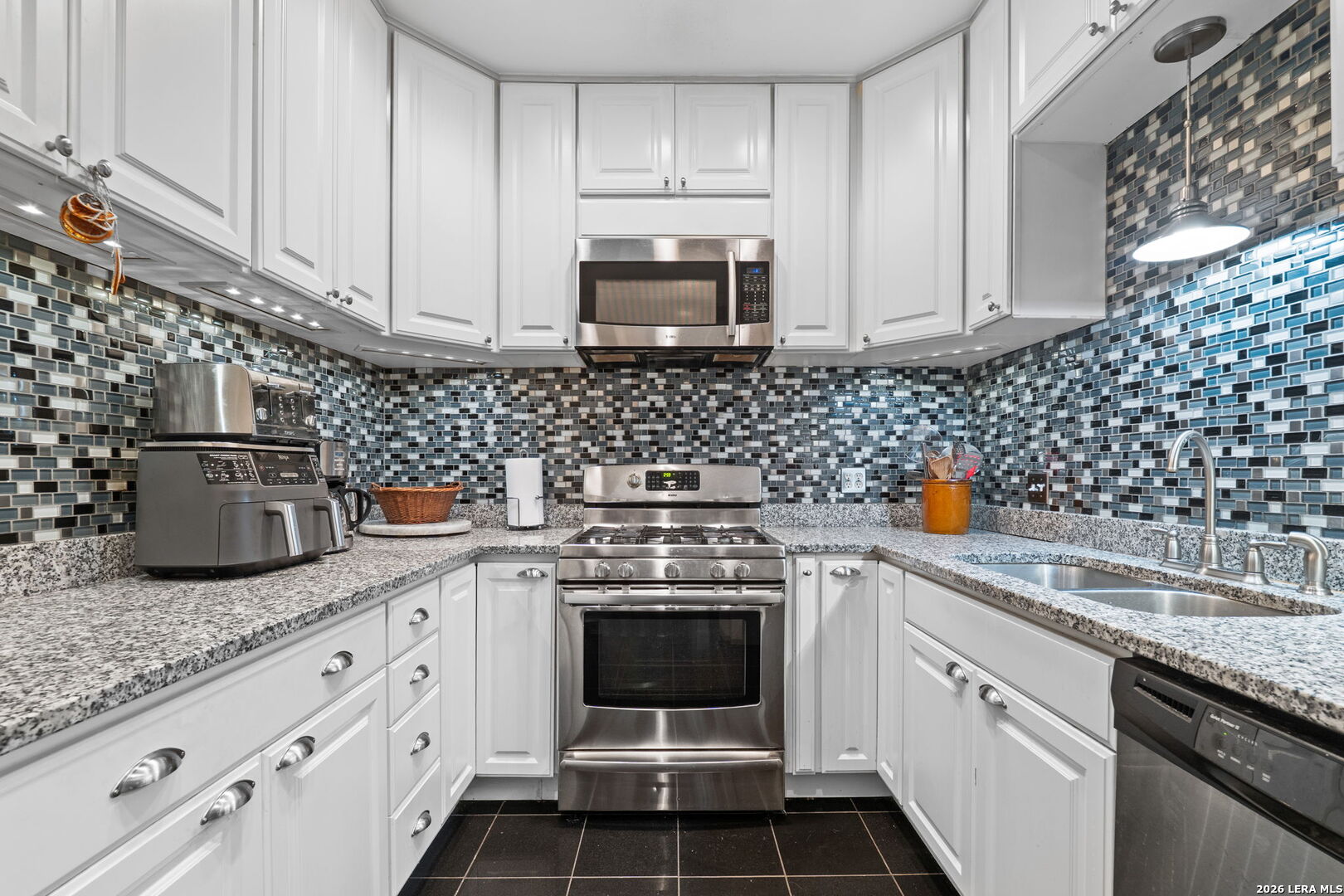 115 Evans Alamo Heights TX 78209