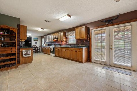 6360 Fm 1104 Kingsbury TX 78638