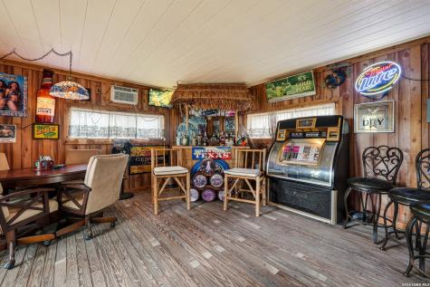 6360 Fm 1104 Kingsbury TX 78638