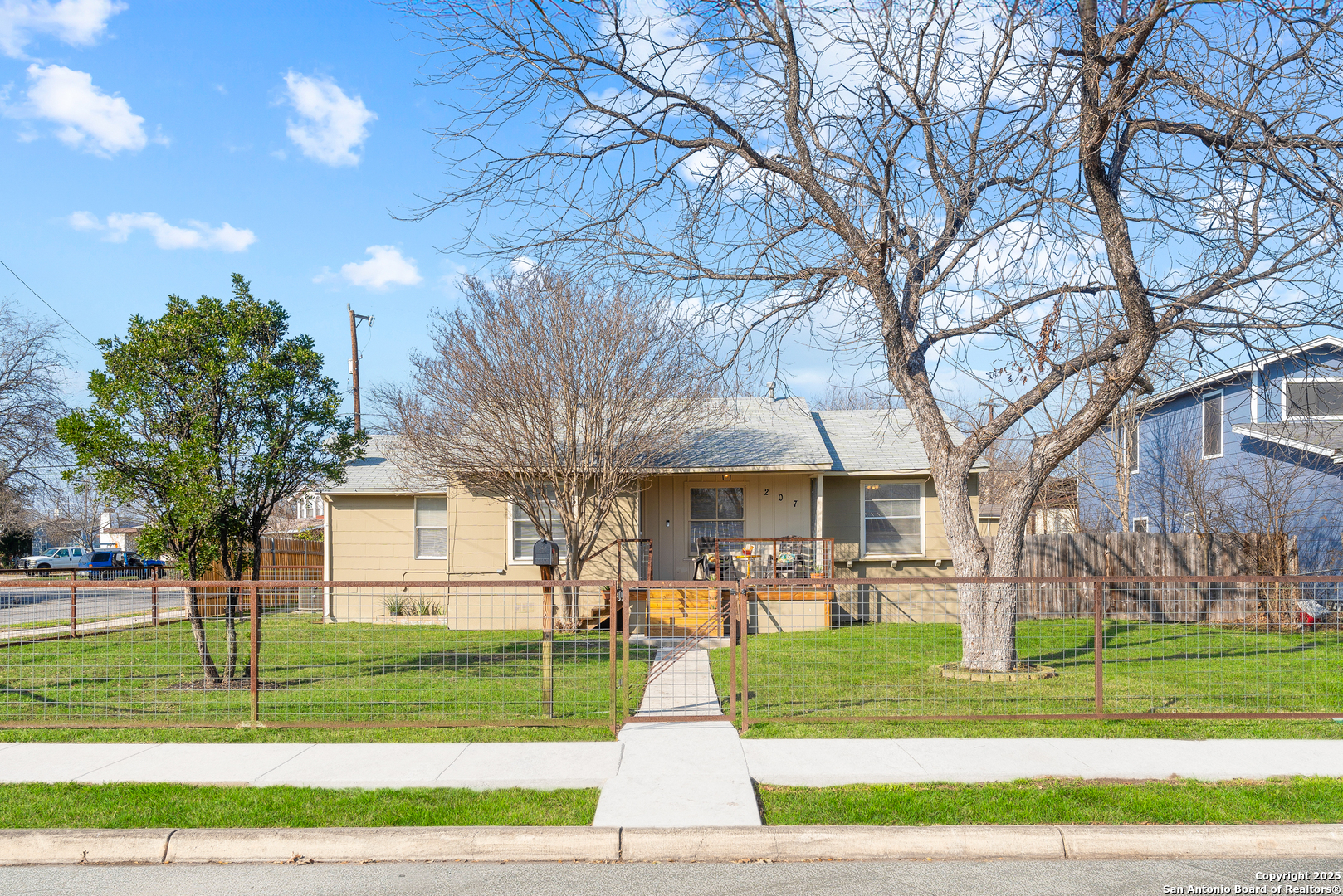 207 Wake Forrest Drive San Antonio TX 78228