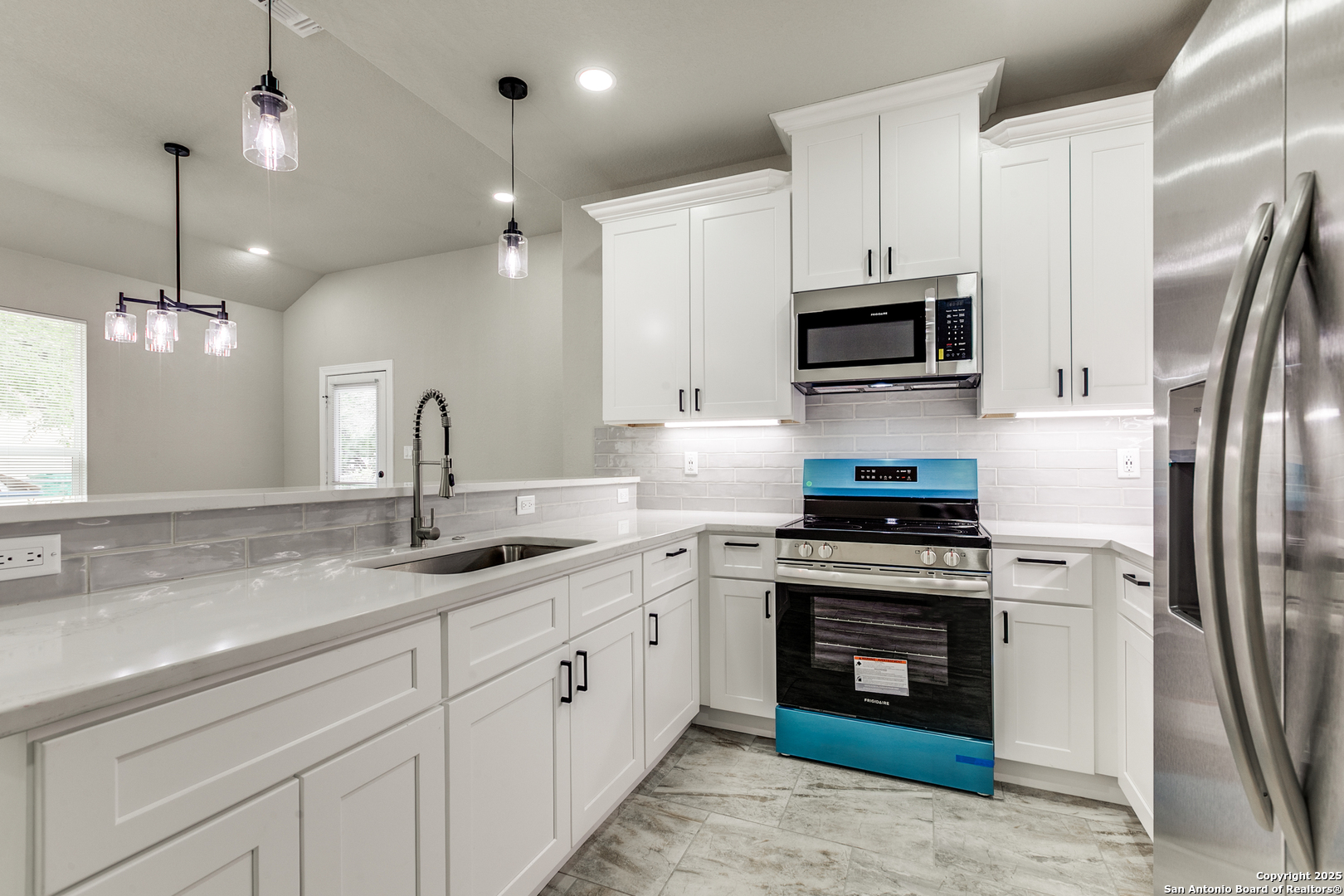 3367 Roland San Antonio TX 78210