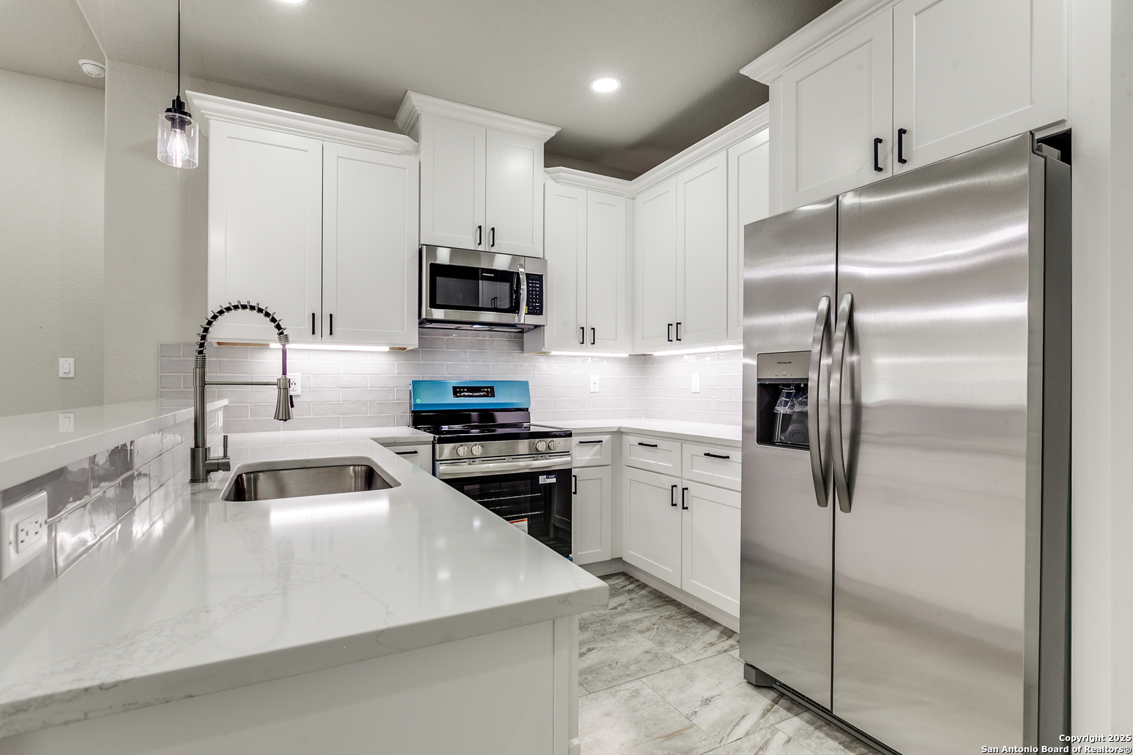 3367 Roland San Antonio TX 78210