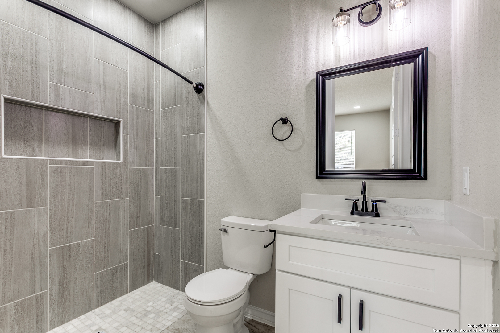 3367 Roland San Antonio TX 78210