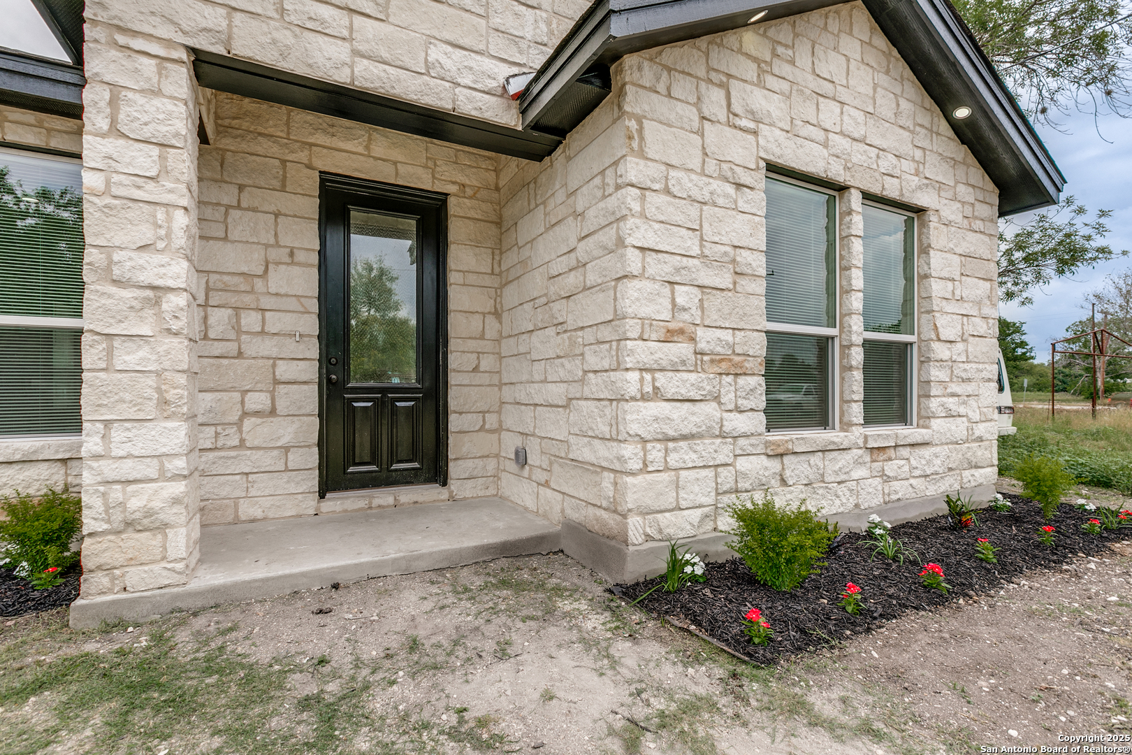 3367 Roland San Antonio TX 78210
