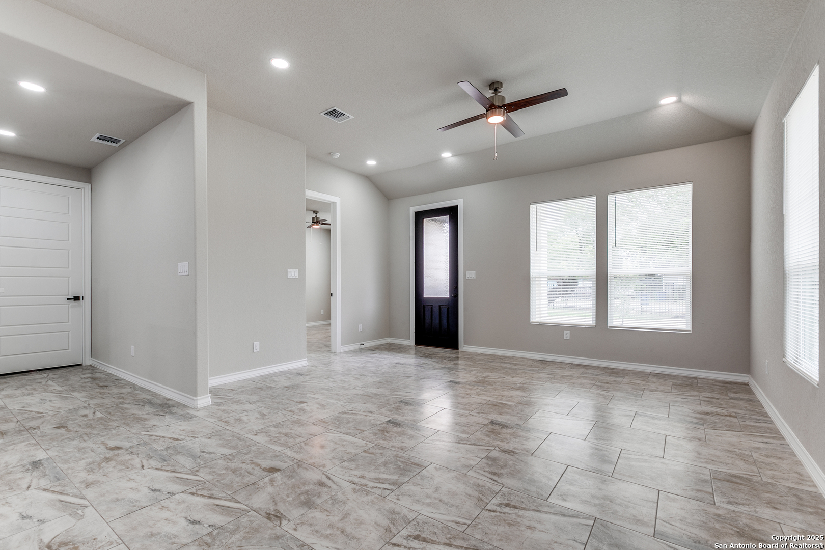 3367 Roland San Antonio TX 78210