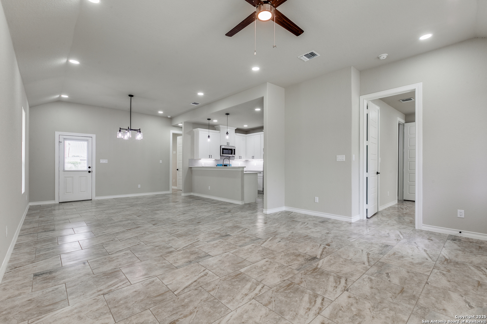 3367 Roland San Antonio TX 78210