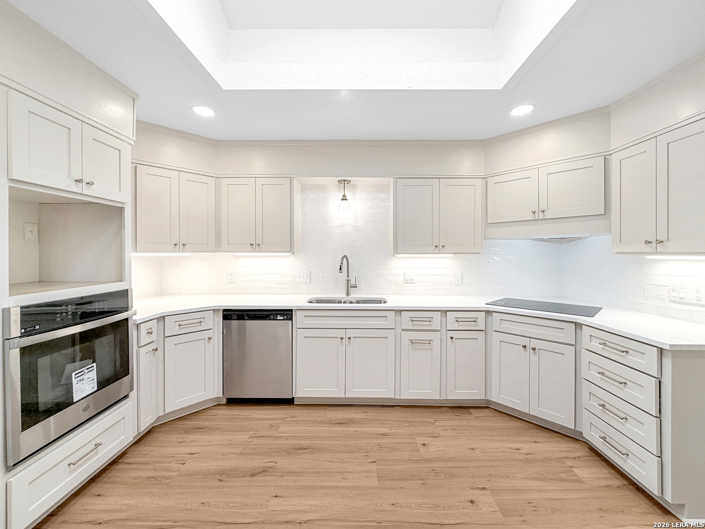 9113 Bonny Brook Windcrest TX 78239