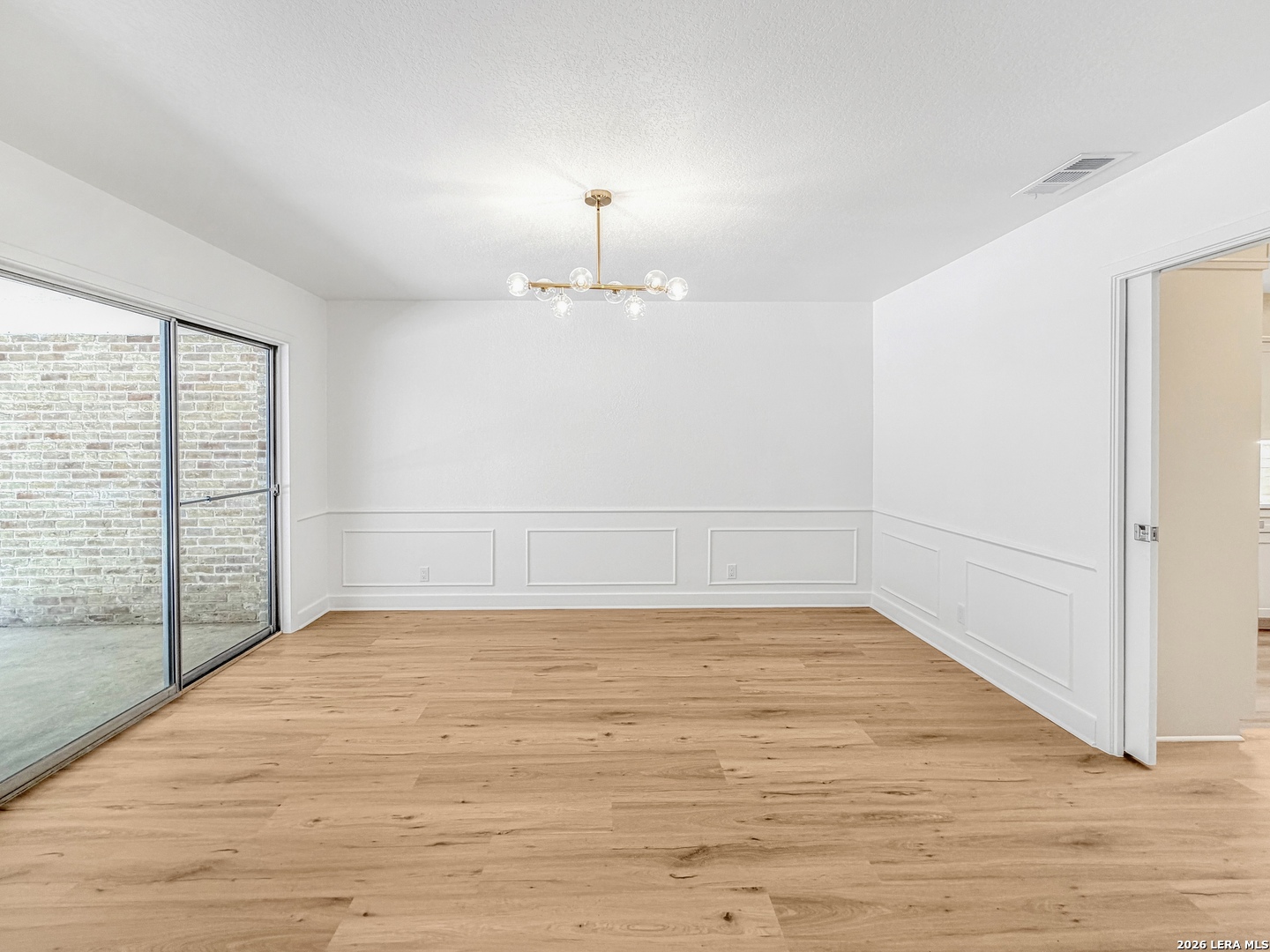9113 Bonny Brook Windcrest TX 78239