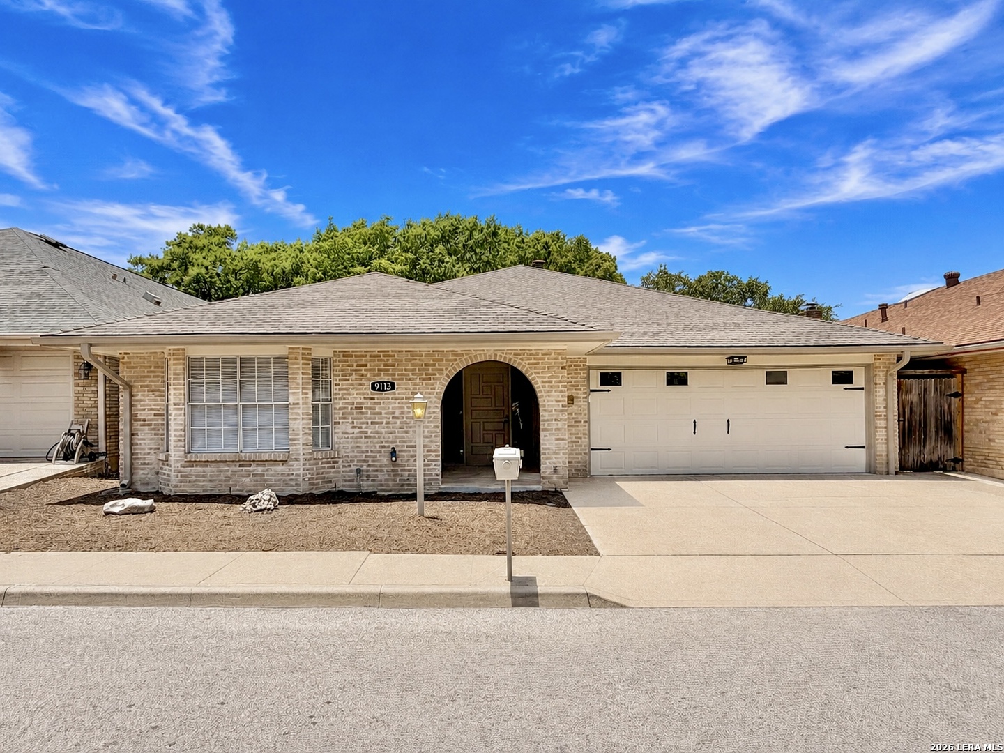 9113 Bonny Brook Windcrest TX 78239