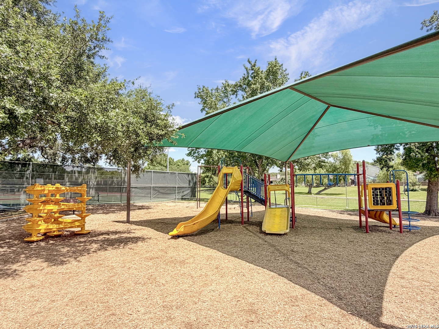 9113 Bonny Brook Windcrest TX 78239