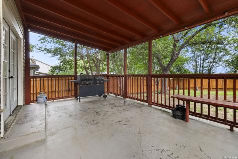 8015 Chestnut Bluff Drive Converse TX 78109