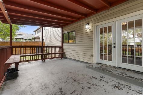 8015 Chestnut Bluff Drive Converse TX 78109