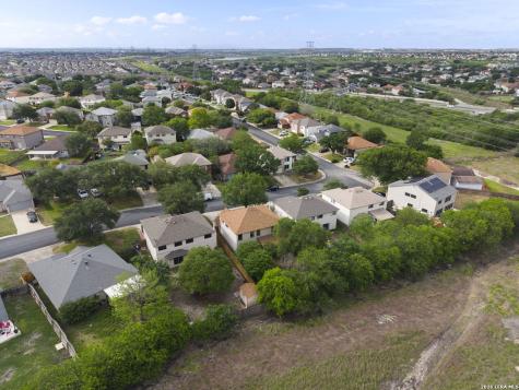 8015 Chestnut Bluff Drive Converse TX 78109