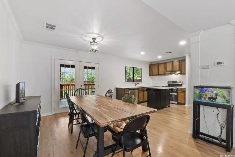 8015 Chestnut Bluff Drive Converse TX 78109