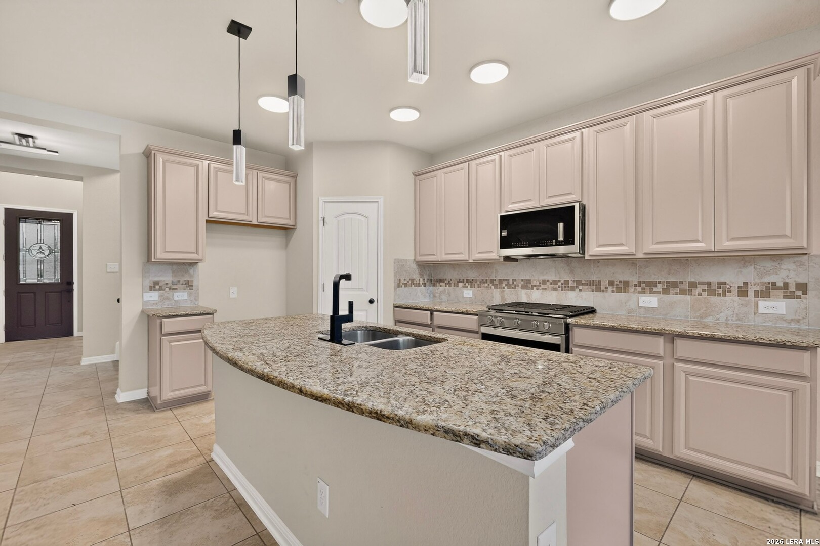 6906 Hanover Stone San Antonio TX 78244