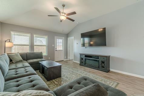519 Indian Blossom San Antonio TX 78219
