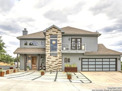 428 Oak Shores Drive Canyon Lake TX 78133