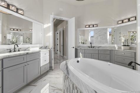 26012 Cotaco Creek Boerne TX 78006