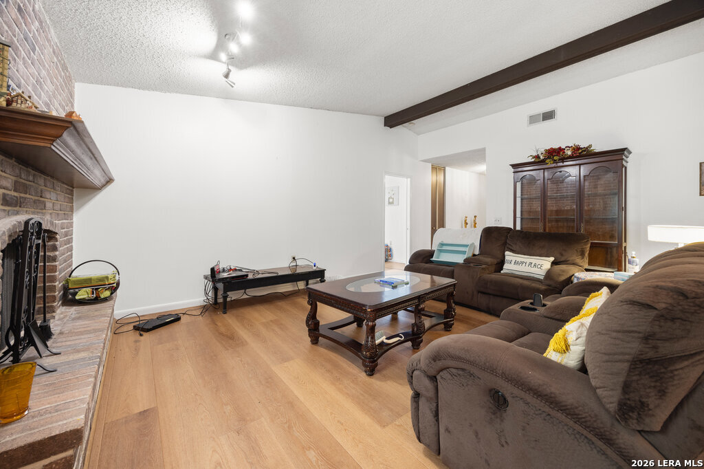 5111 El Capitan San Antonio TX 78233