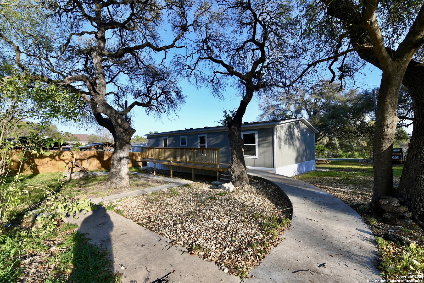 909 Pine Eagle Lane San Antonio TX 78260