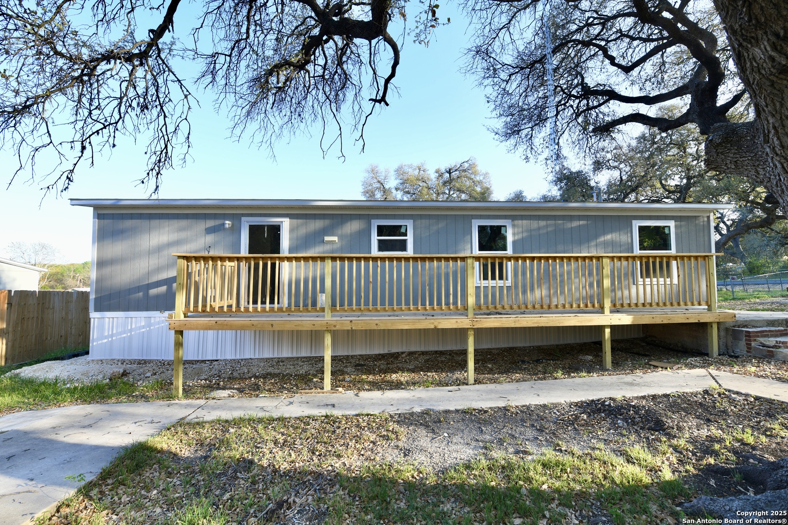 909 Pine Eagle Lane San Antonio TX 78260