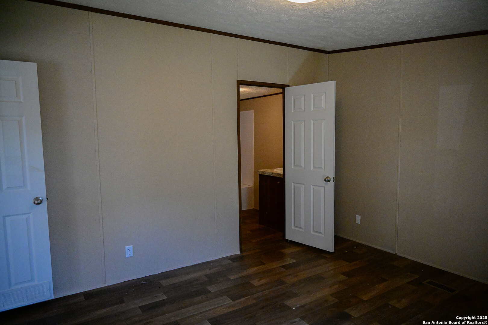 909 Pine Eagle Lane San Antonio TX 78260