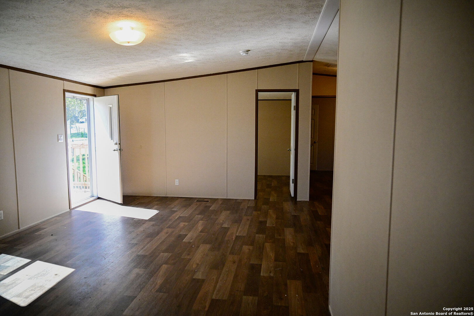 909 Pine Eagle Lane San Antonio TX 78260