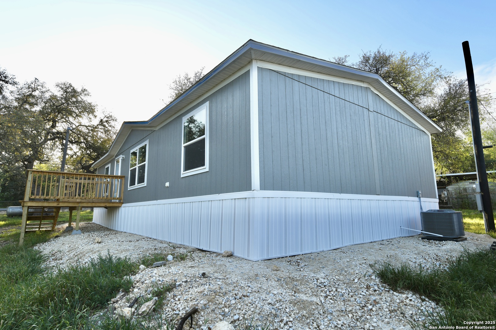 909 Pine Eagle Lane San Antonio TX 78260