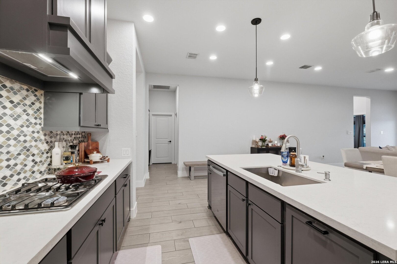 1102 Cadogan Squire San Antonio TX 78260