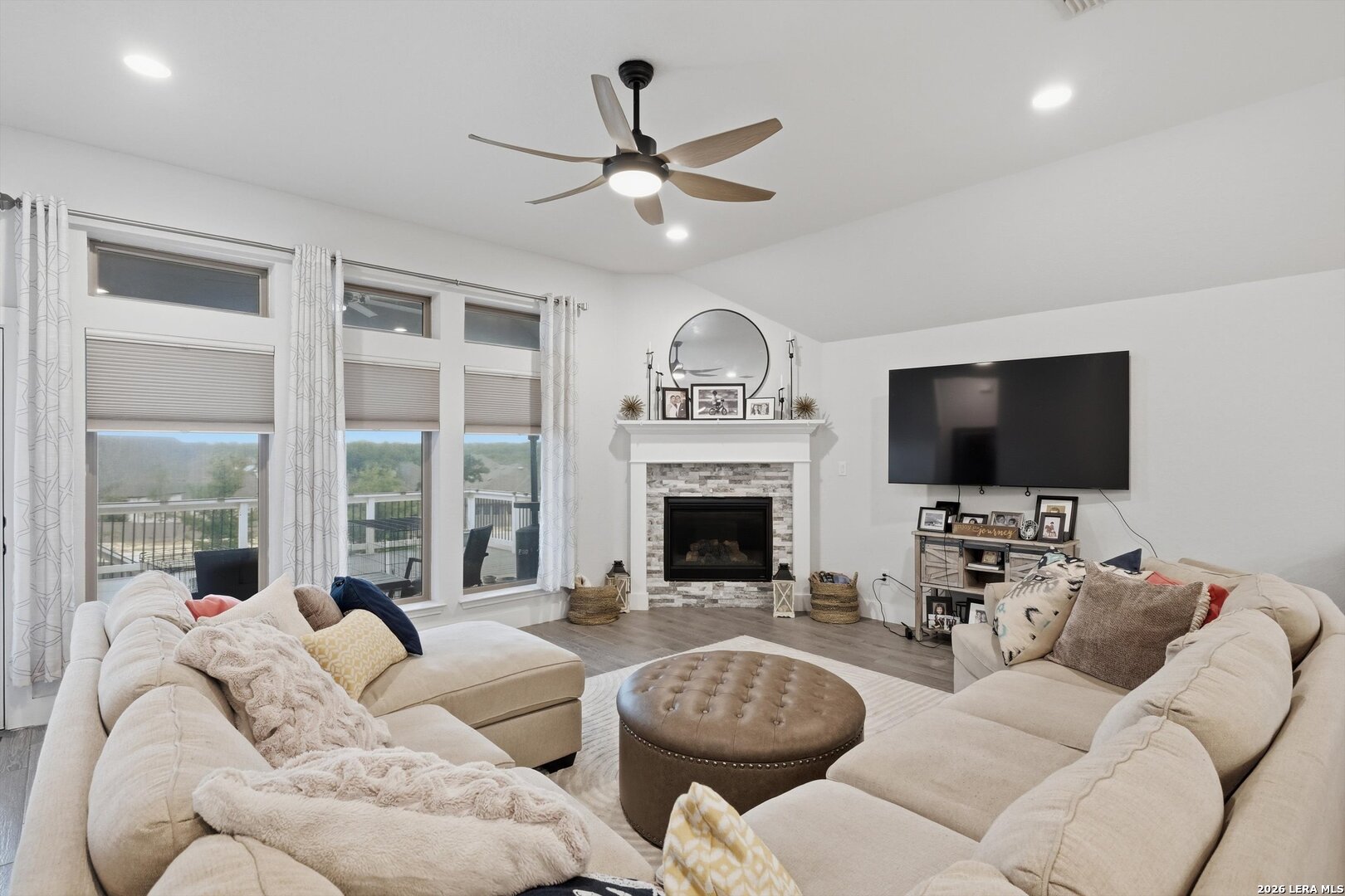 1102 Cadogan Squire San Antonio TX 78260