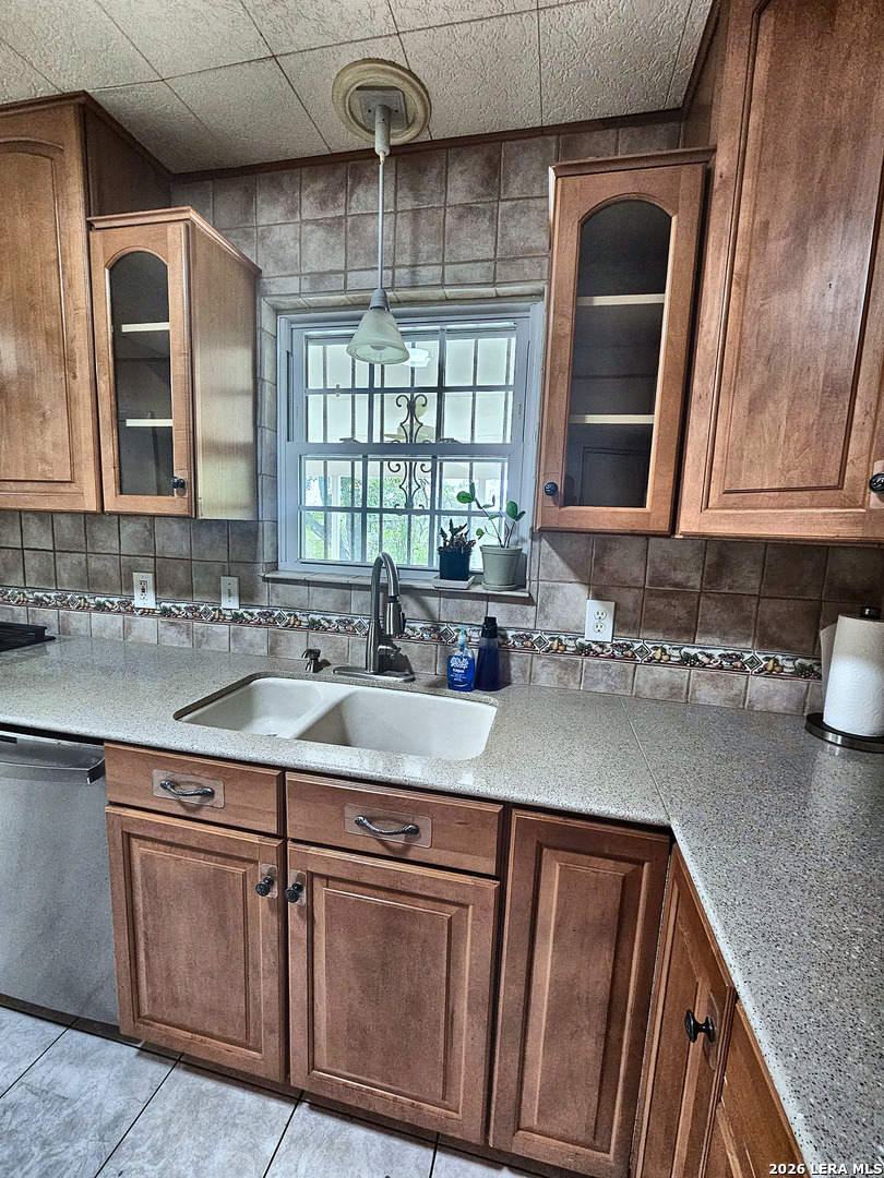 136 Rilla Vista Drive San Antonio TX 78216