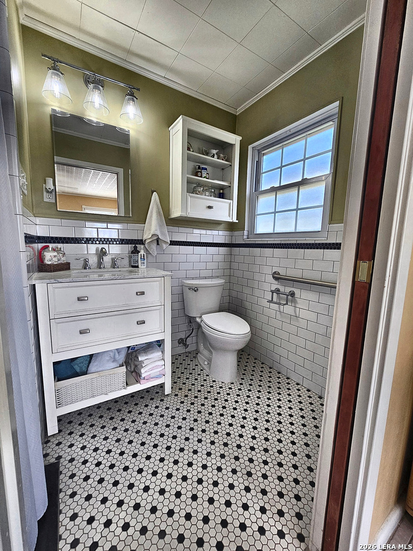 136 Rilla Vista Drive San Antonio TX 78216