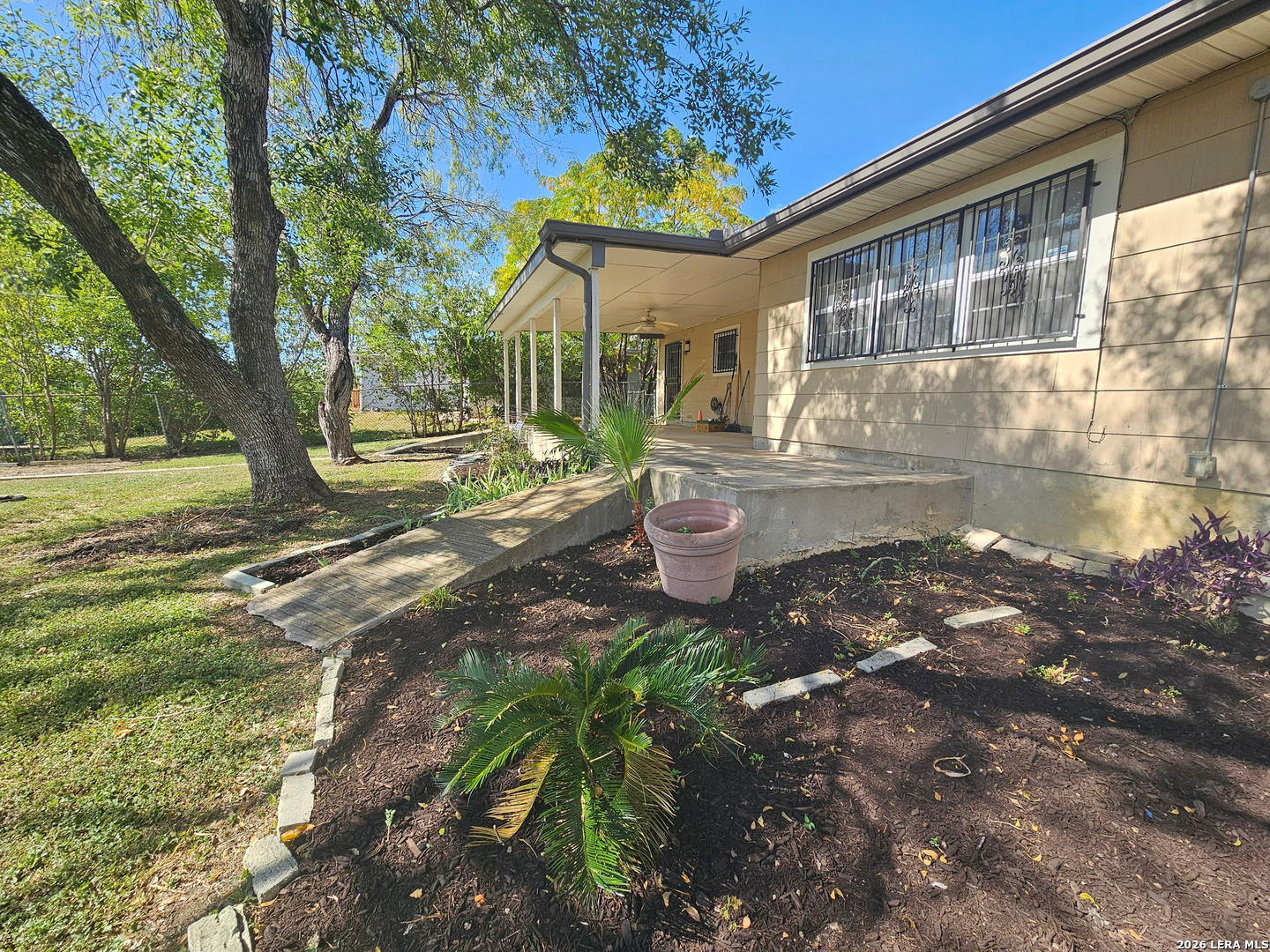 136 Rilla Vista Drive San Antonio TX 78216