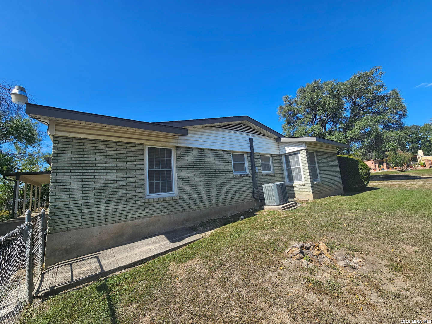 136 Rilla Vista Drive San Antonio TX 78216