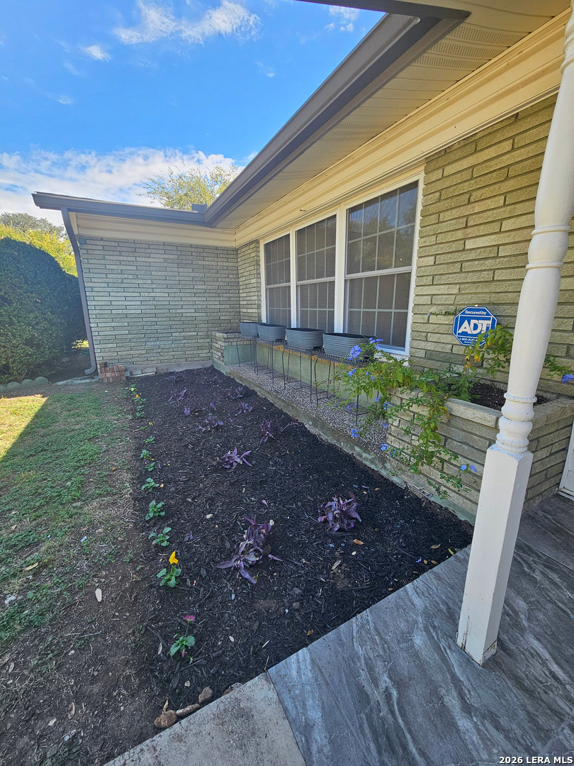 136 Rilla Vista Drive San Antonio TX 78216