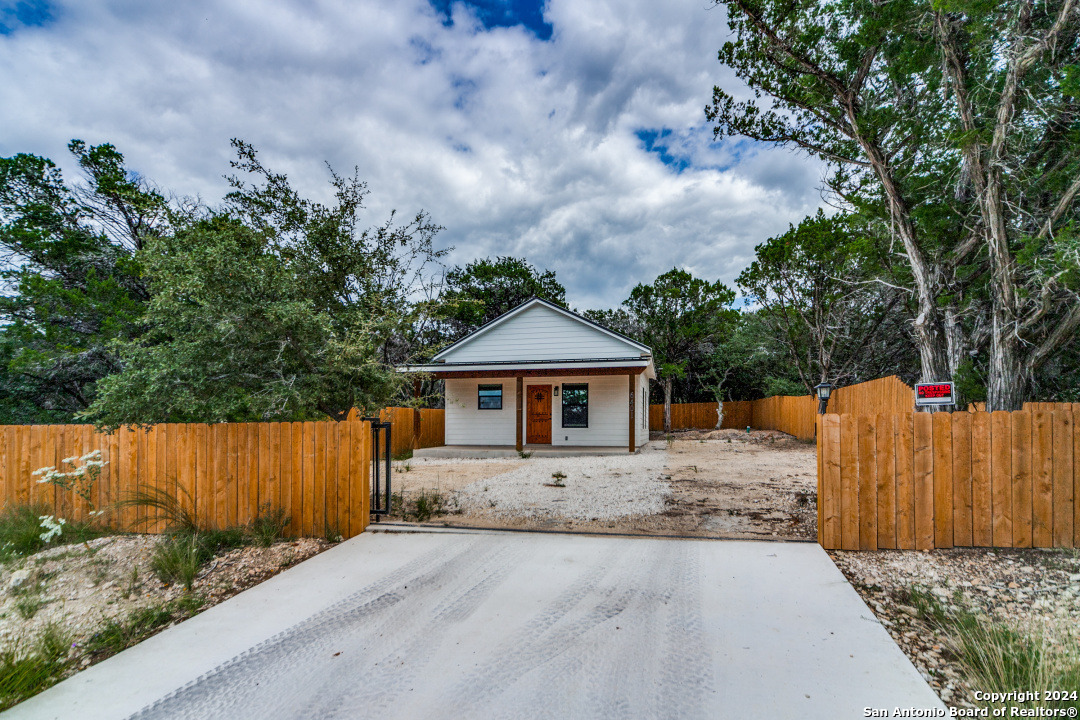 6401 Whartons Dock Bandera TX 78003