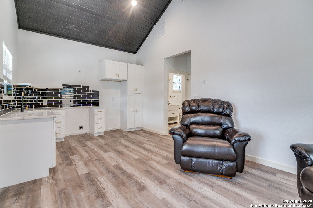 6401 Whartons Dock Bandera TX 78003