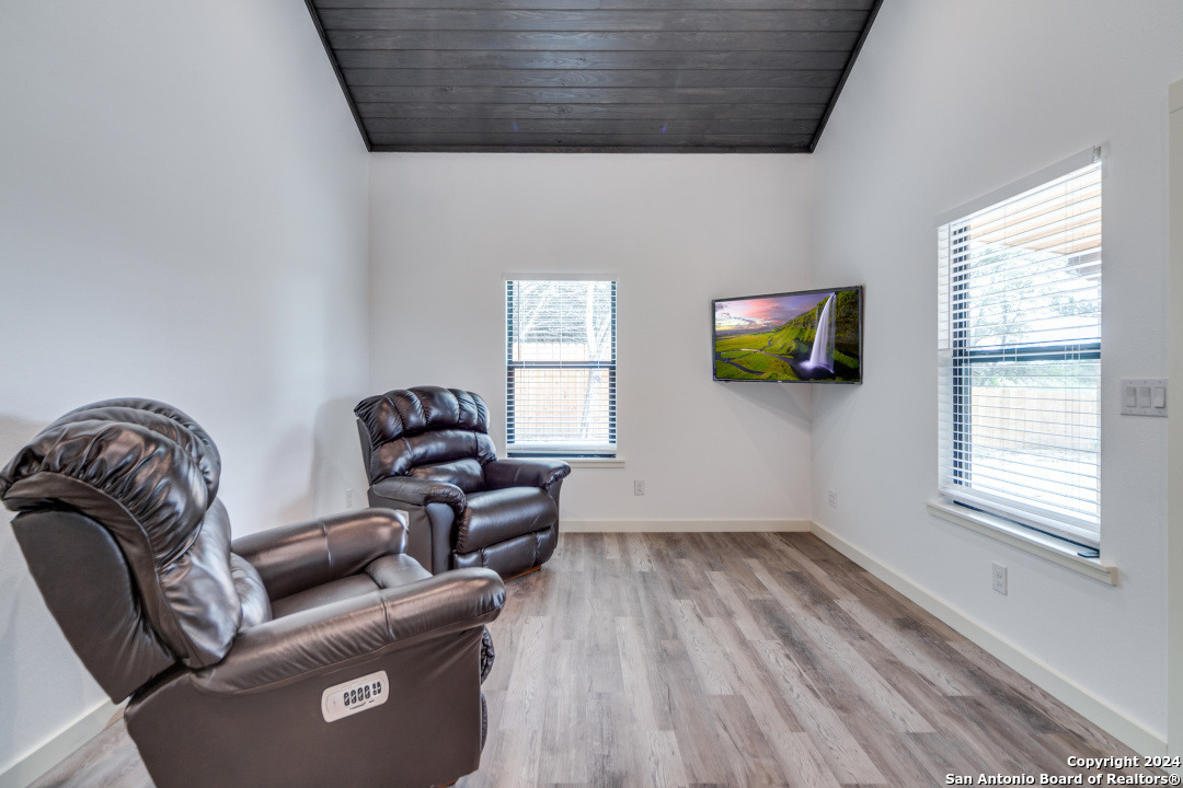 6401 Whartons Dock Bandera TX 78003